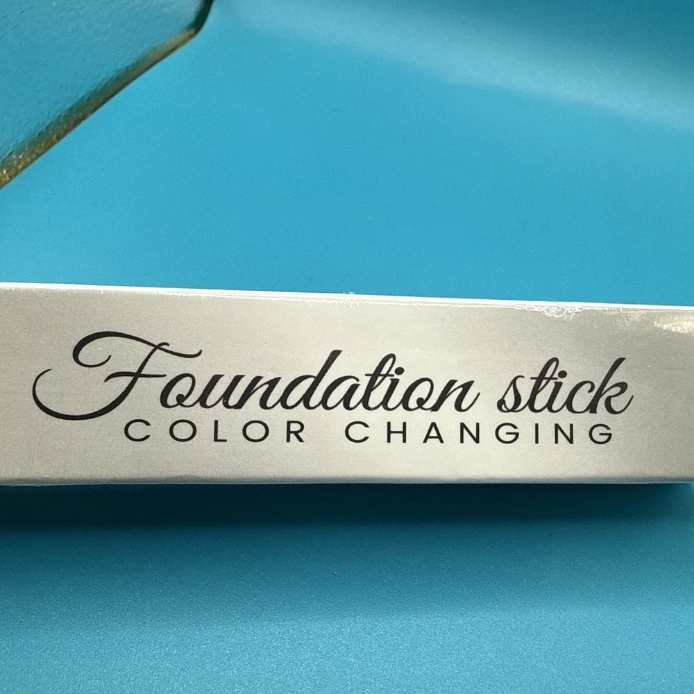 Color Changing Foundation Stick Dark Skin EXP 09/23/28 Sealed New